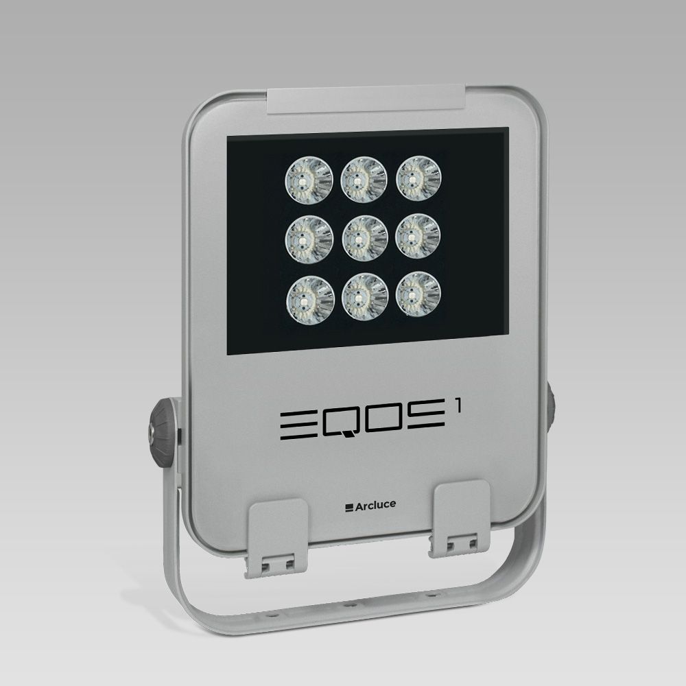 Proiettore LED per illuminazione esterna per uso professionale, dall'ottima resa luminosa ed efficienza energetica