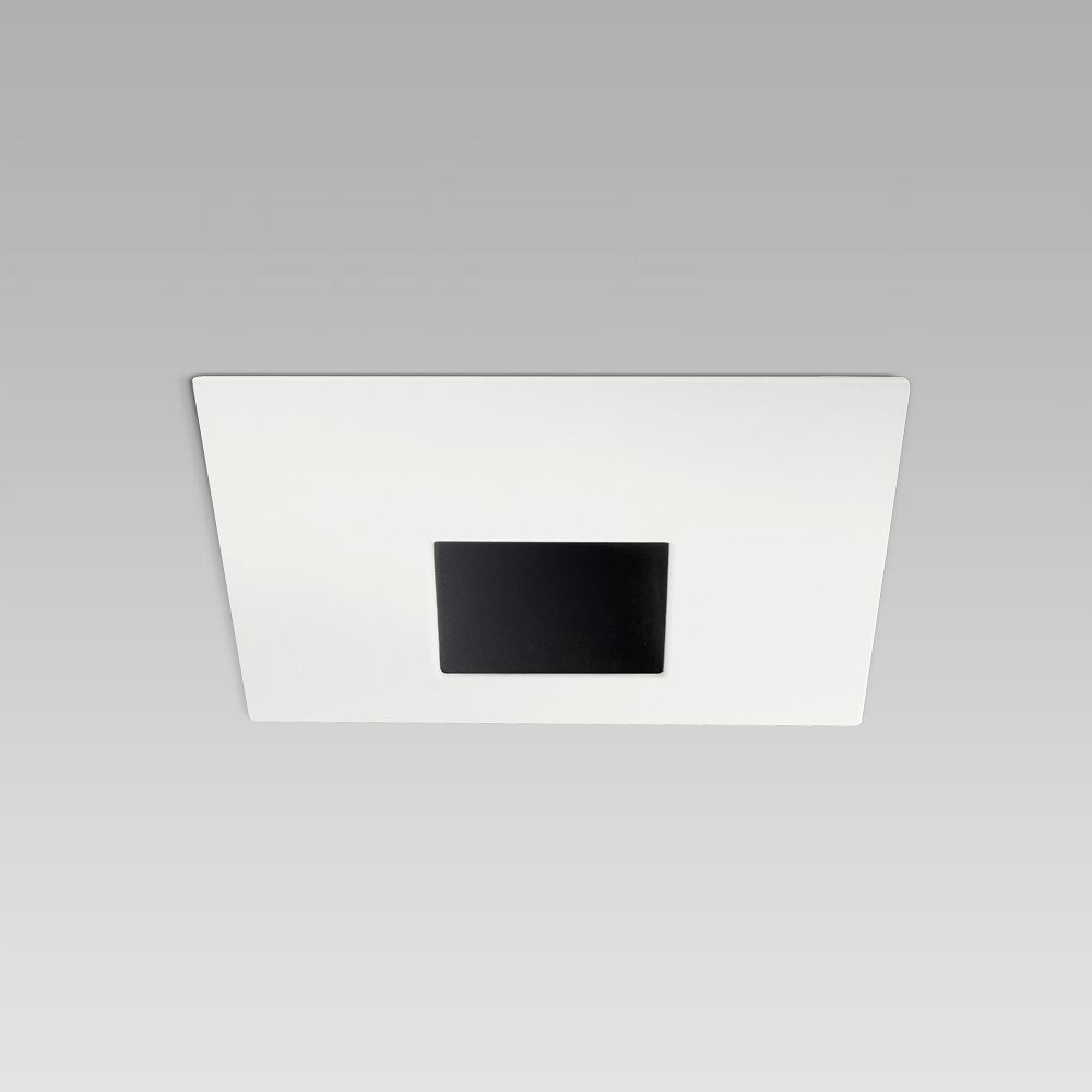 Squared recessed ceiling downlight for interior lighting with asymmetric pinhole optic