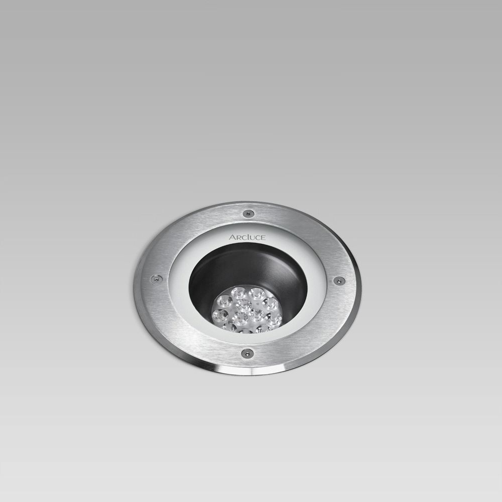 drive-over and walk-over in-ground luminaire for outdoor lighting, available with round or squared trim