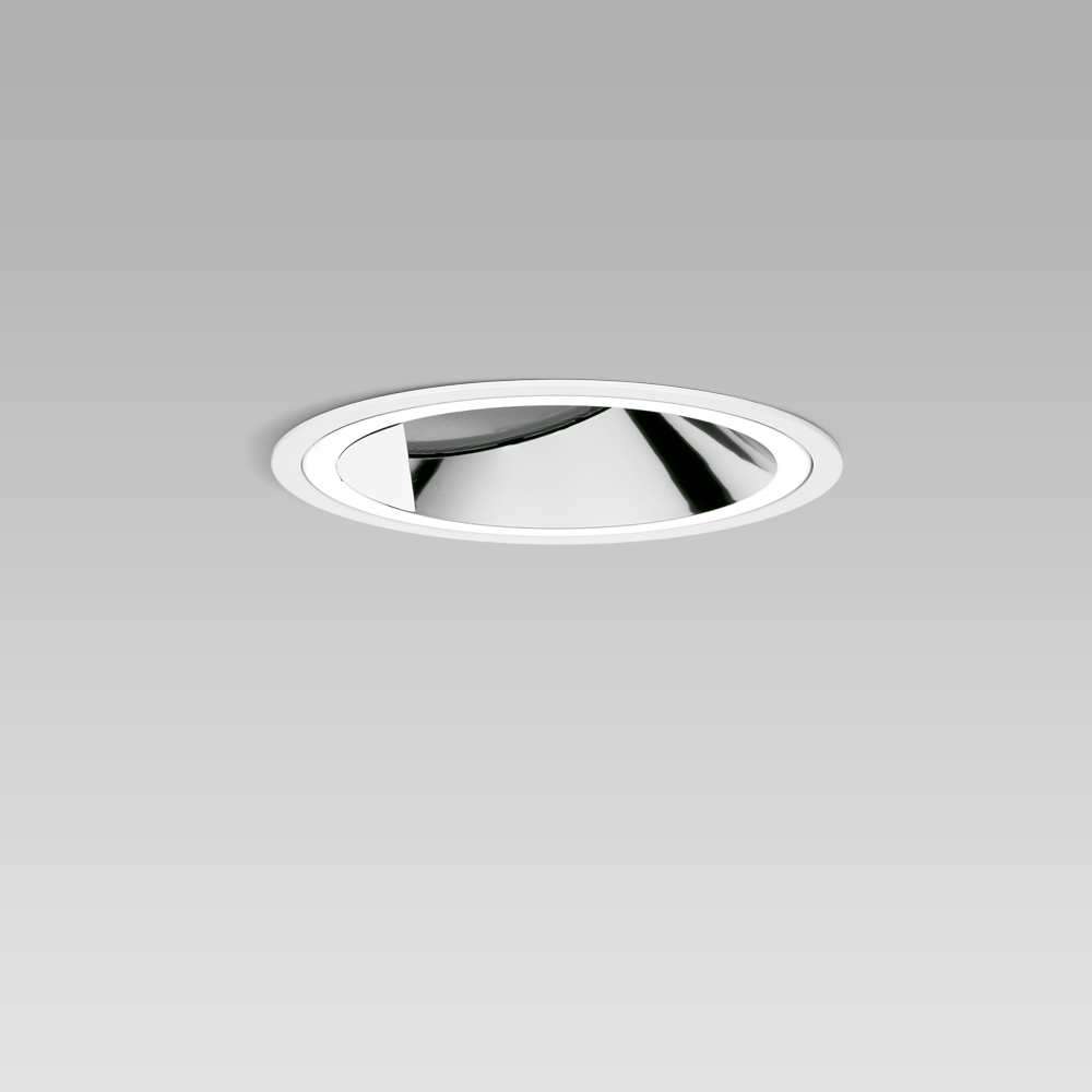 recessed downlight for a functional and decorative lighting of interiors, with screen and wall-washer optic